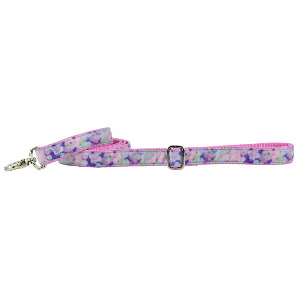 Hydrangea Velvet Dog Leash