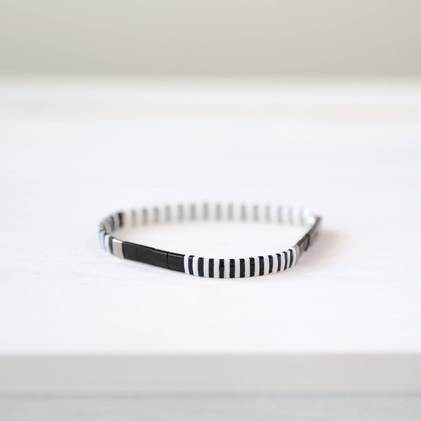 JAILBREAK SILVER - Tila Bead Bracelet | Single